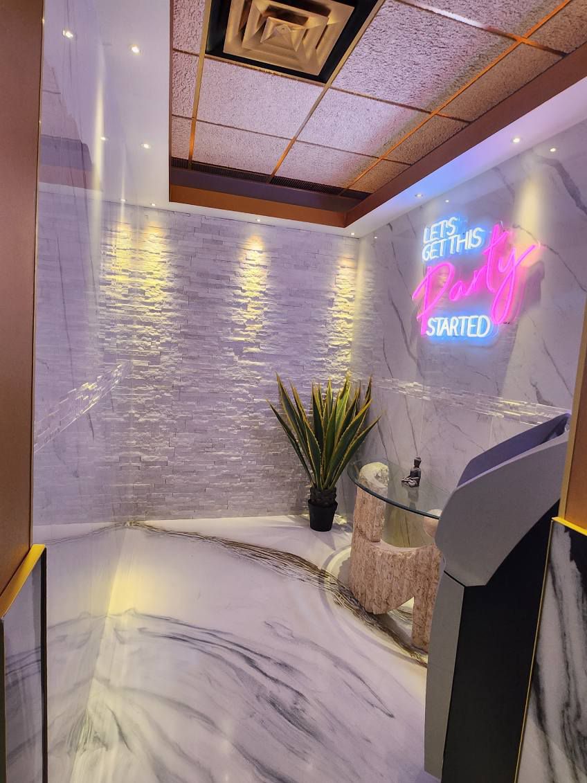 Seduction Massage photo 2