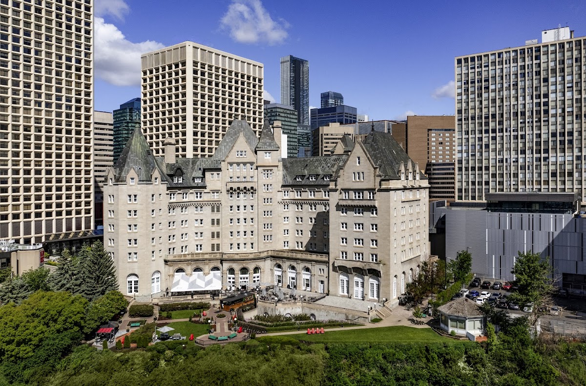 Fairmont Hotel Macdonald Health Club & Spa photo 2