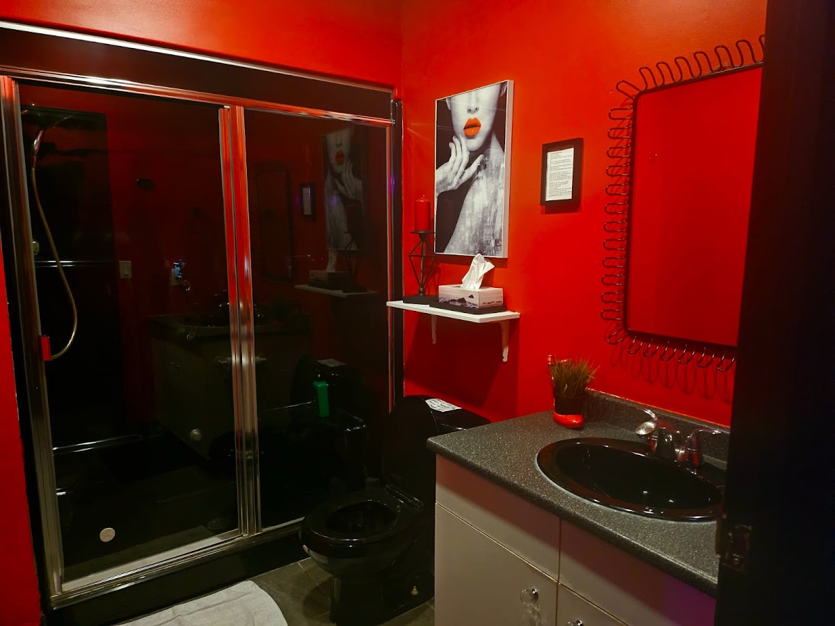 Emma Lee’s Touch of Class photo 2