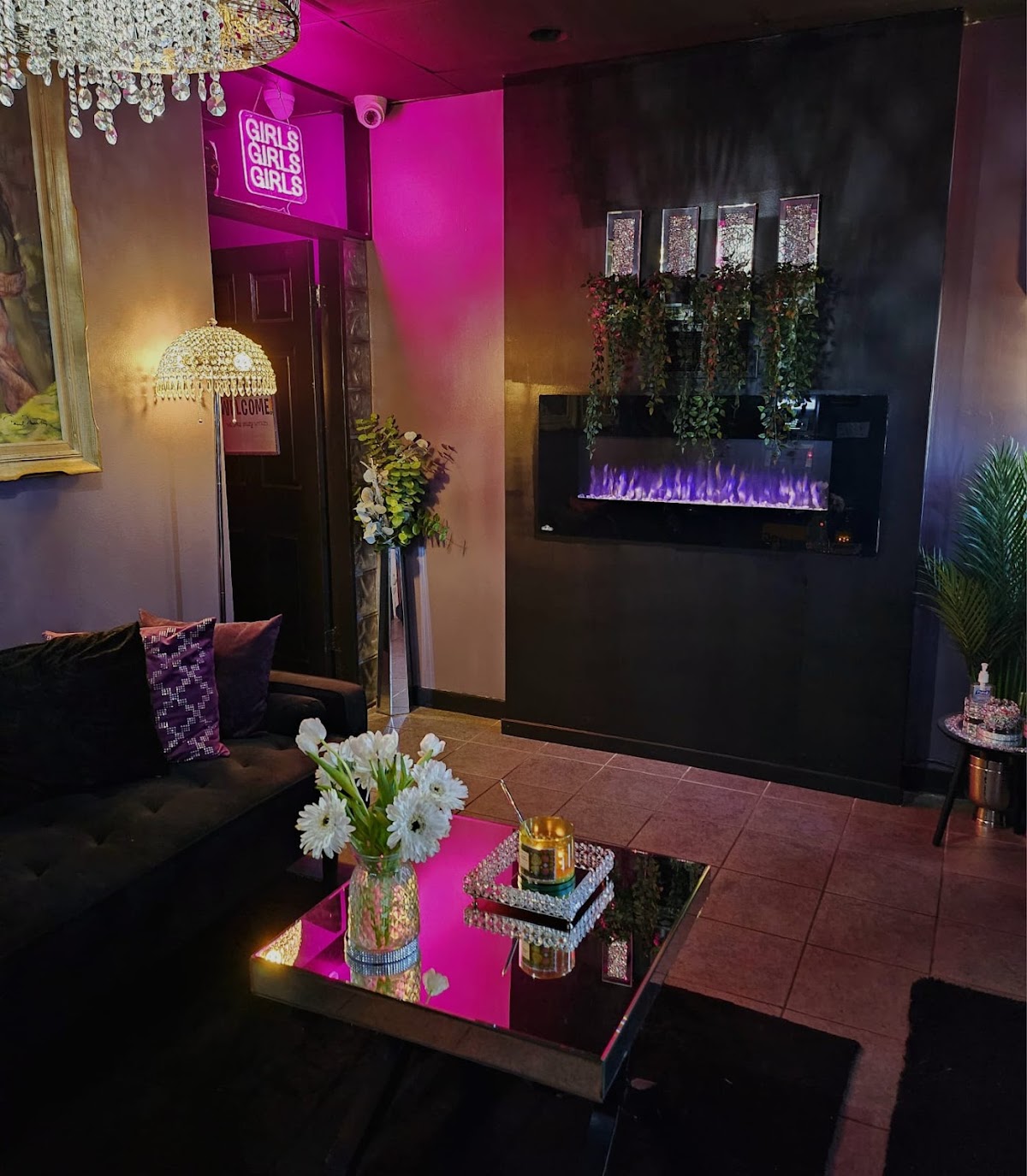 Emma Lee’s Touch of Class photo 3