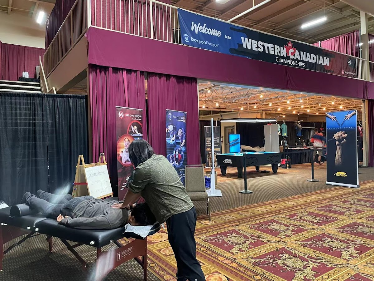 Calgary Healing Hands Massage & Acupuncture (direct billing is available) photo 3