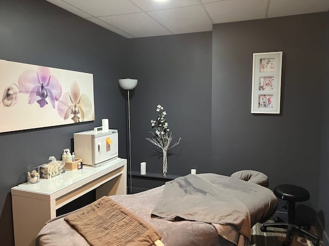 The Self Centre Massage and Wellness photo 2