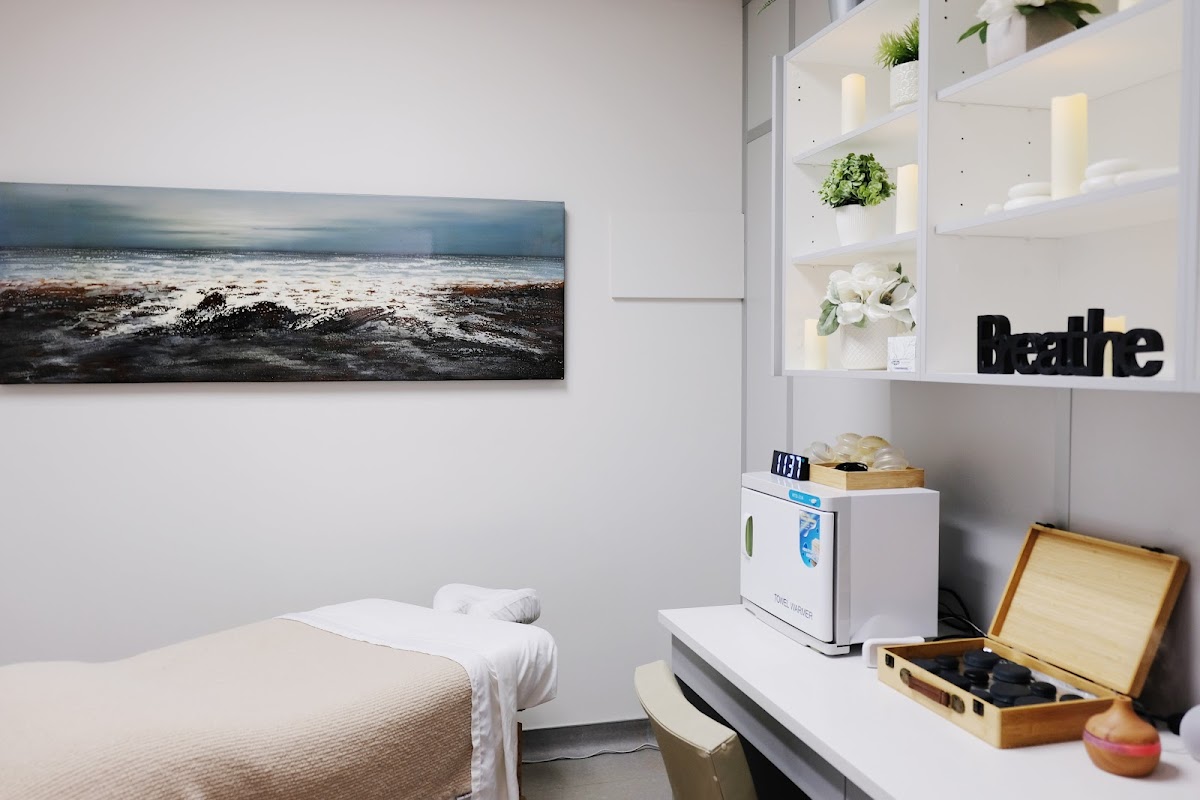 iCare Massage Therapy and Wellness photo 2