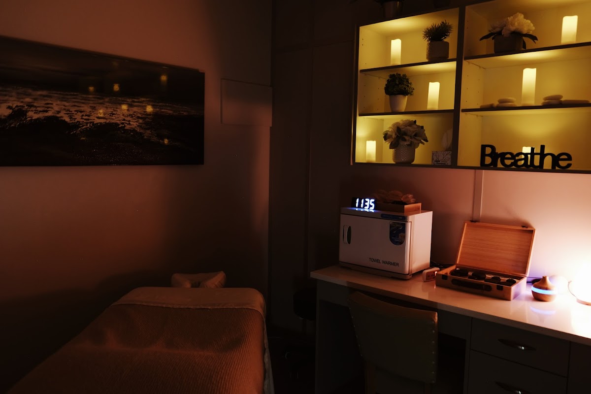 iCare Massage Therapy and Wellness photo 3