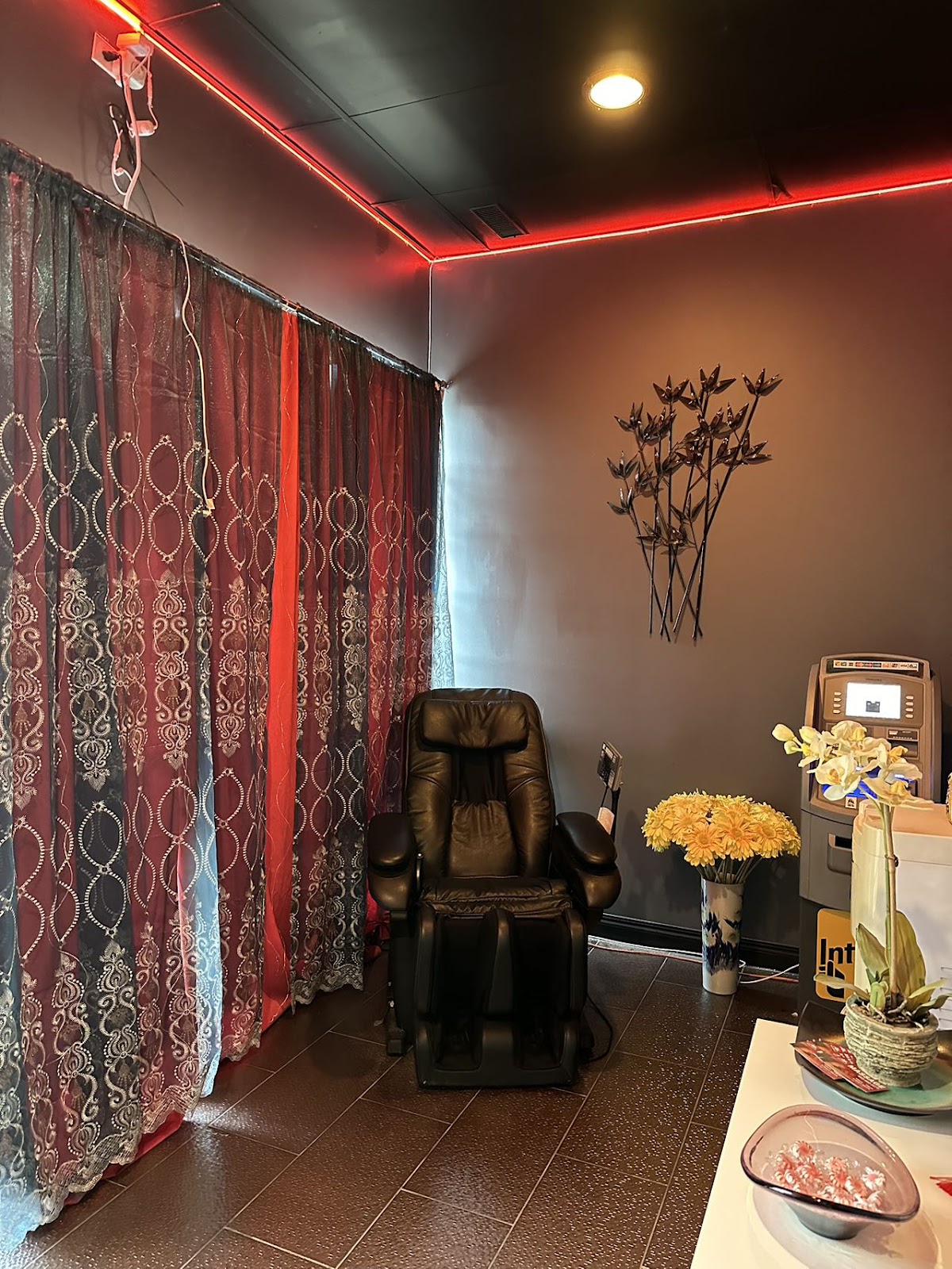 Back2Back Massage photo 3