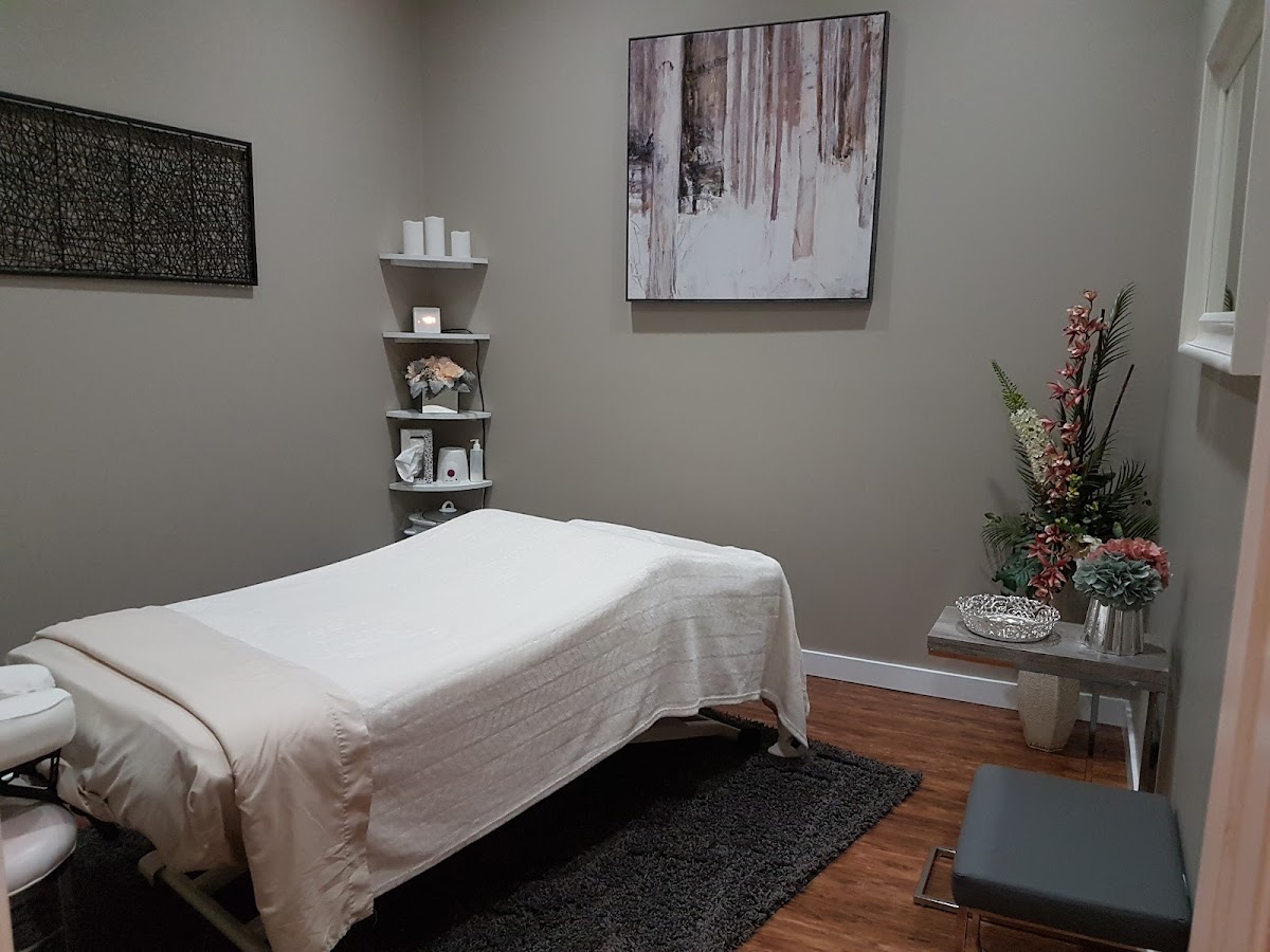 The Soothing Relief Massage & Laser Clinic photo 2