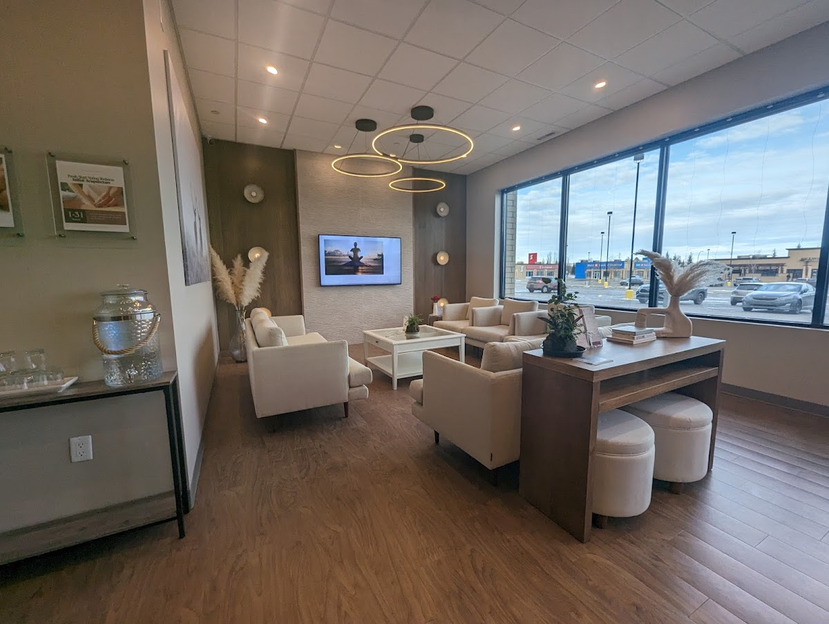 MASSAGE SQUARE photo 2