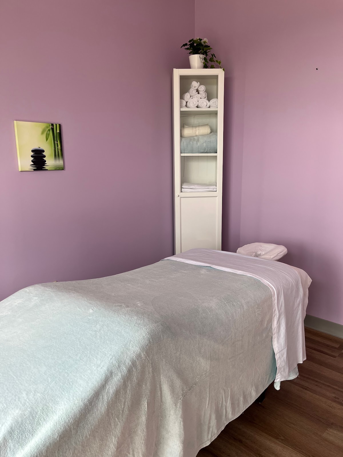 Healing Hands Massage Therapy photo 2